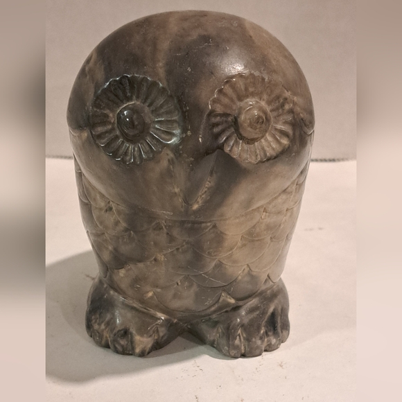 VIntage Owl Figurine Soapstone Thorn Arts Nanalmo BC Canada Arctic Art. Signed. - Picture 1 of 10